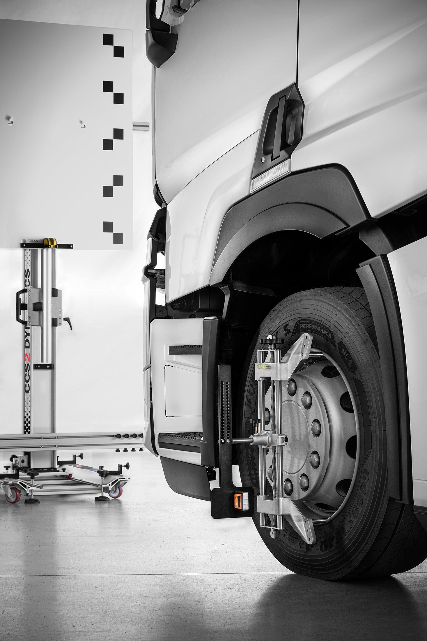 TEXA CCS2HDT CCS2 ADAS Truck Calibration Kit for heavy-duty truck camera calibration